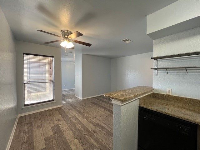 3125 Sondra Drive 301, Fort Worth, TX 76107
