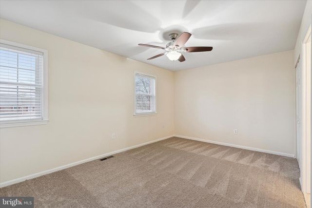 560 NEWBURY CT, Sellersville, PA 18960