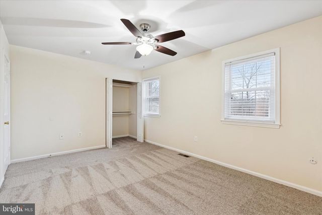 560 NEWBURY CT, Sellersville, PA 18960