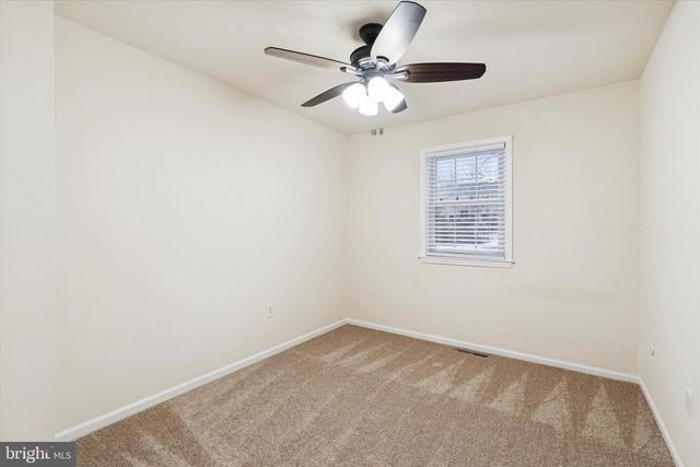 560 NEWBURY CT, Sellersville, PA 18960