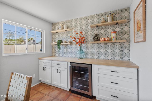 6836 E CHEERY LYNN Road, Scottsdale, AZ 85251