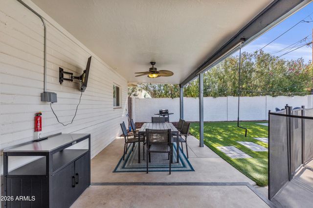 6836 E CHEERY LYNN Road, Scottsdale, AZ 85251