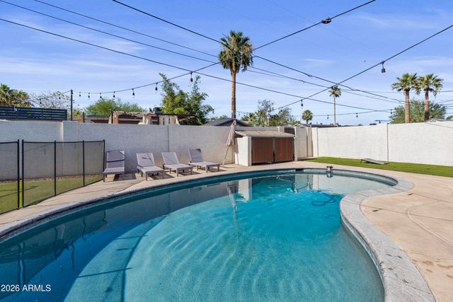 6836 E CHEERY LYNN Road, Scottsdale, AZ 85251