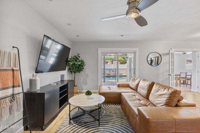 6836 E CHEERY LYNN Road, Scottsdale, AZ 85251