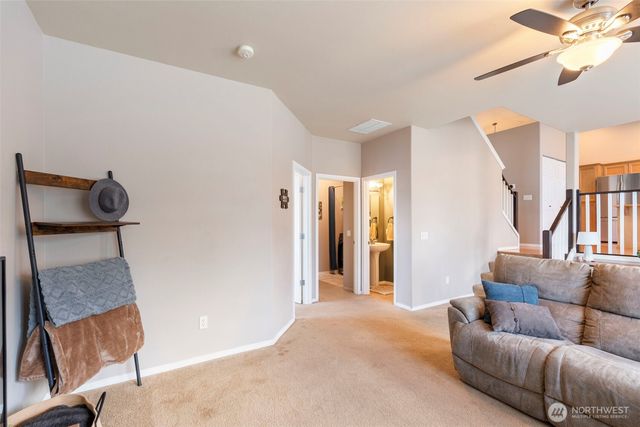 2201 Cooper Crest Street NW, Olympia, WA 98502