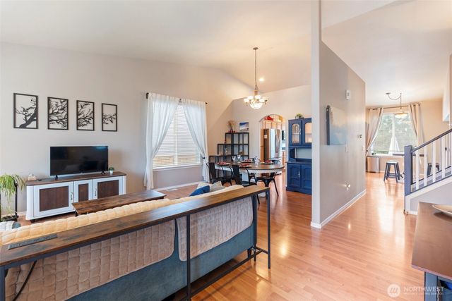 2201 Cooper Crest Street NW, Olympia, WA 98502