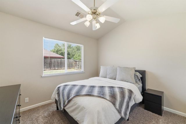 1933 Lifetime Dr, Modesto, CA 95355