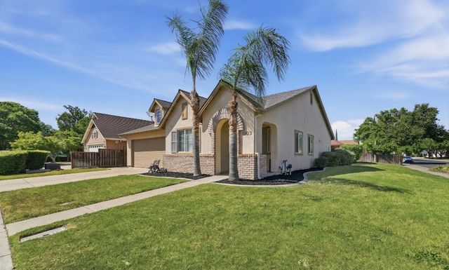 1933 Lifetime Dr, Modesto, CA 95355