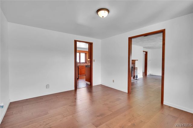 9560 Savage Road, Holland, NY 14080