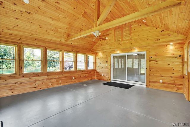 9560 Savage Road, Holland, NY 14080