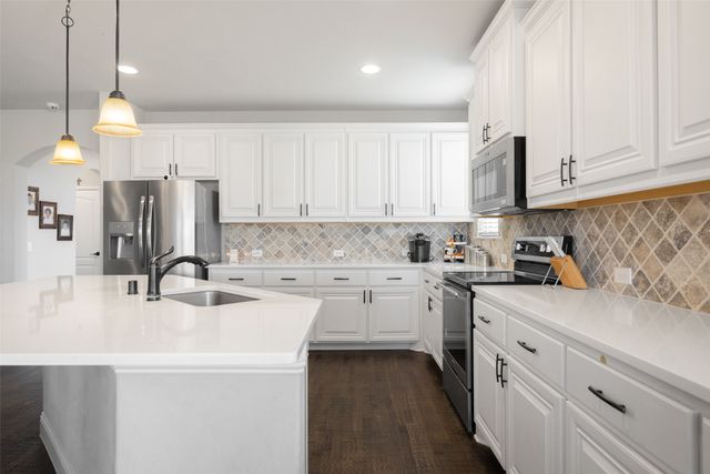 532 Thompson, Van Alstyne, TX 75495