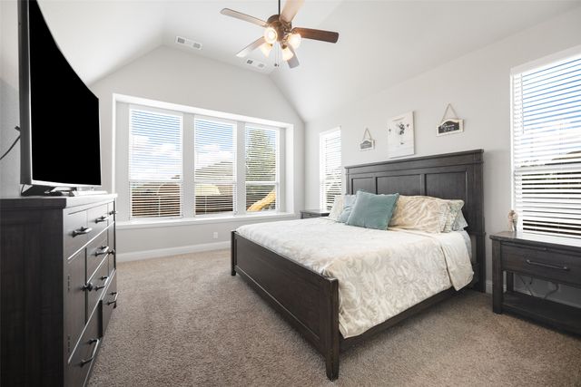 532 Thompson, Van Alstyne, TX 75495