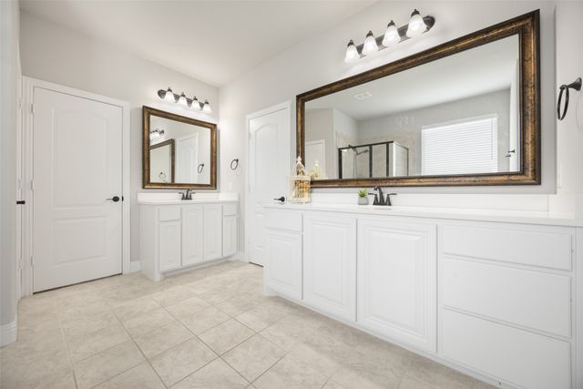 532 Thompson, Van Alstyne, TX 75495