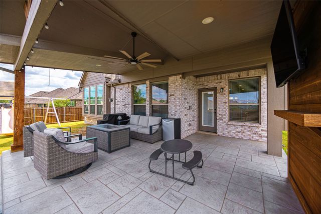 532 Thompson, Van Alstyne, TX 75495