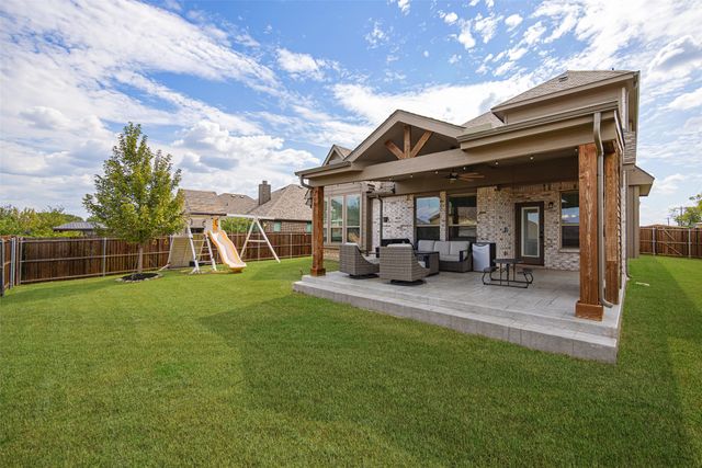 532 Thompson, Van Alstyne, TX 75495