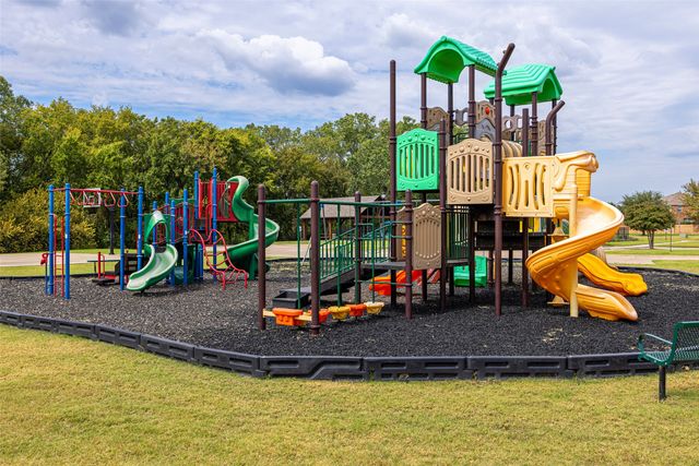 532 Thompson, Van Alstyne, TX 75495