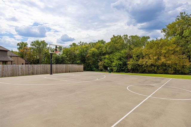 532 Thompson, Van Alstyne, TX 75495