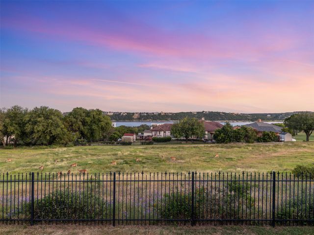 2807 Declaration CIR, Lago Vista, TX 78645