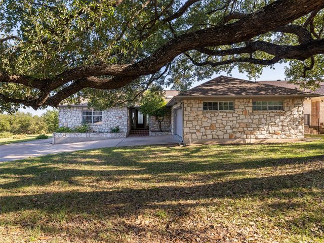 2807 Declaration CIR, Lago Vista, TX 78645