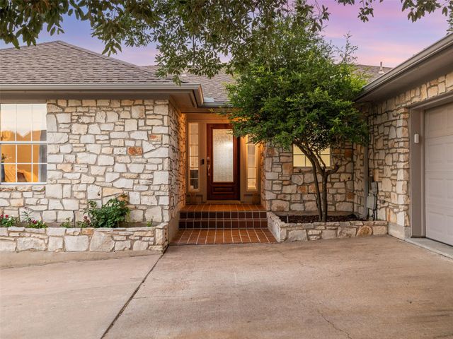 2807 Declaration CIR, Lago Vista, TX 78645