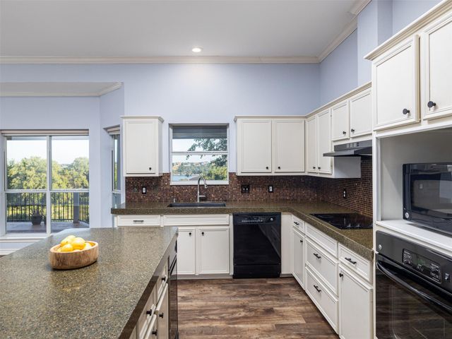 2807 Declaration CIR, Lago Vista, TX 78645