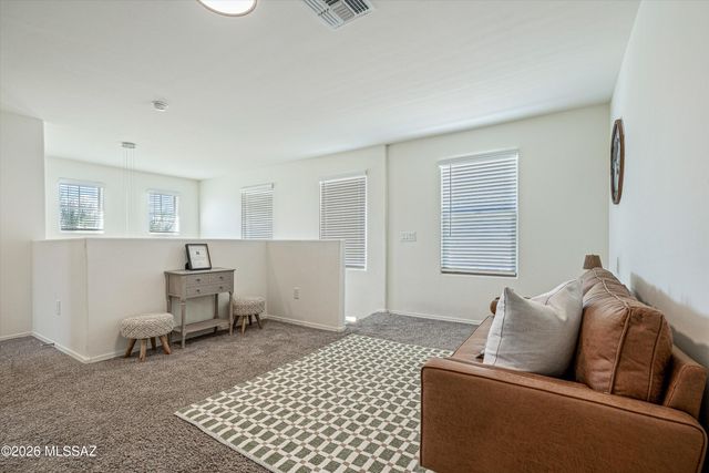 11299 S Weismann Drive, Vail, AZ 85641