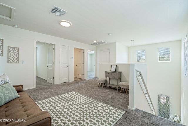 11299 S Weismann Drive, Vail, AZ 85641