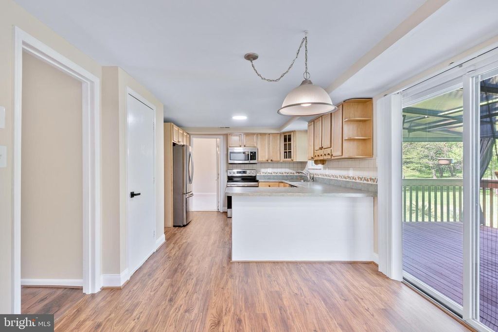 Image 10 of property listing at 7032 MINK HOLLOW RD, Highland, MD 20777