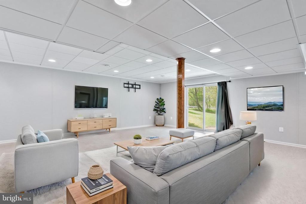 Image 38 of property listing at 7032 MINK HOLLOW RD, Highland, MD 20777