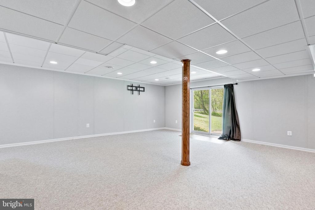 Image 39 of property listing at 7032 MINK HOLLOW RD, Highland, MD 20777