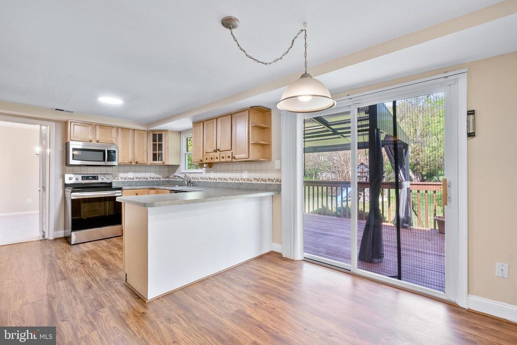 Image 9 of property listing at 7032 MINK HOLLOW RD, Highland, MD 20777