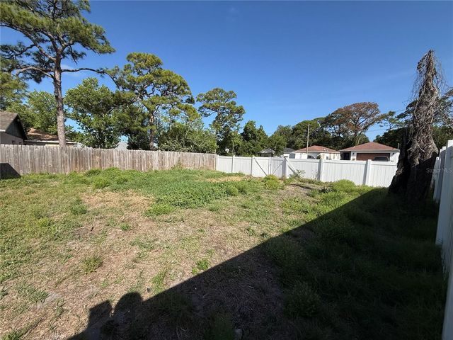 2423 23RD STREET, Sarasota, FL 34234