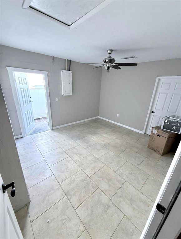 Image 12 of property listing at 2423 23RD STREET, Sarasota, FL 34234