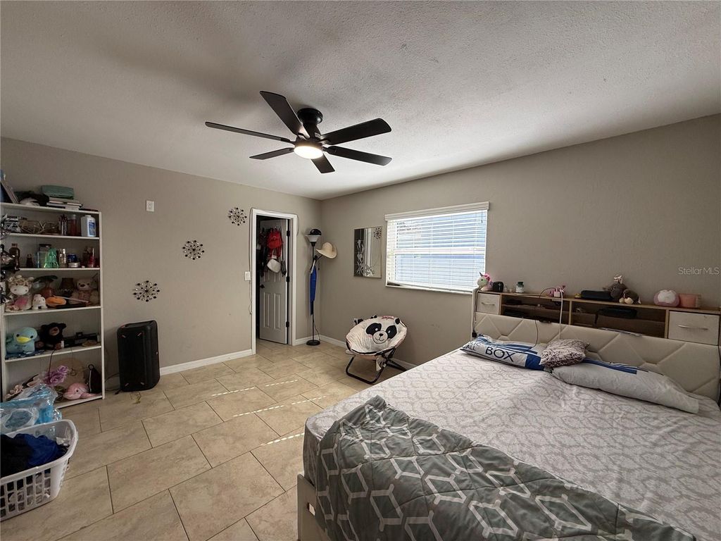Image 18 of property listing at 2423 23RD STREET, Sarasota, FL 34234