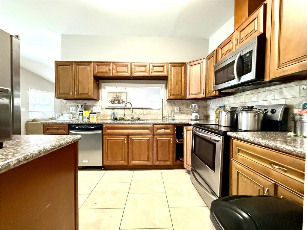 Image 4 of property listing at 2423 23RD STREET, Sarasota, FL 34234