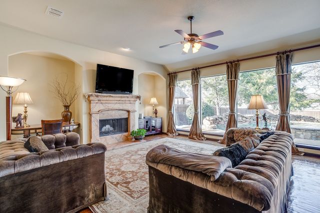 1302 Killian Drive, Mansfield, TX 76063