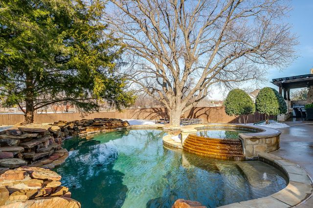 1302 Killian Drive, Mansfield, TX 76063