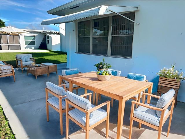 901 Ocean Dr, Boynton Beach, FL 33426