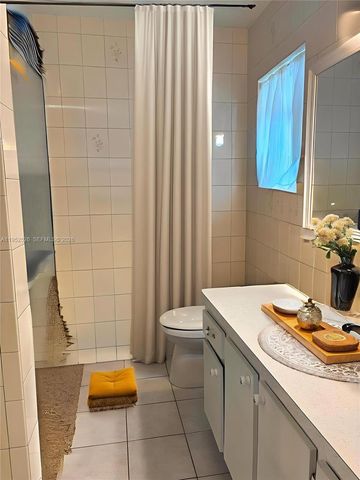 901 Ocean Dr, Boynton Beach, FL 33426