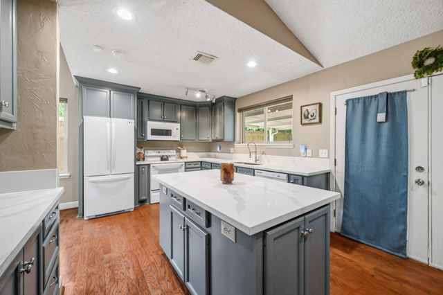 17511 Favor Bend Court, Humble, TX 77396