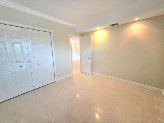 1400 NE 57th Court 202, Fort Lauderdale, FL 33334