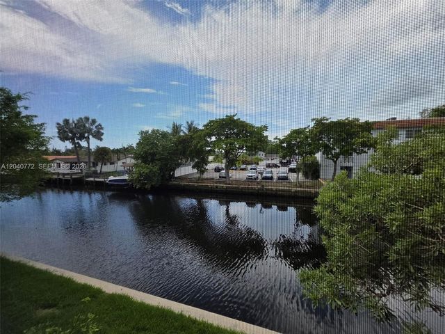 1400 NE 57th Court 202, Fort Lauderdale, FL 33334