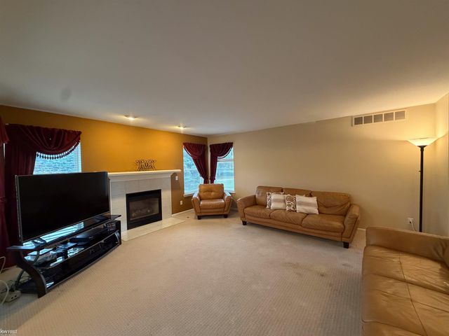 2295 Hidden Forest Drive, Grand Blanc Twp, MI 48439