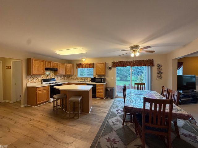 2295 Hidden Forest Drive, Grand Blanc Twp, MI 48439