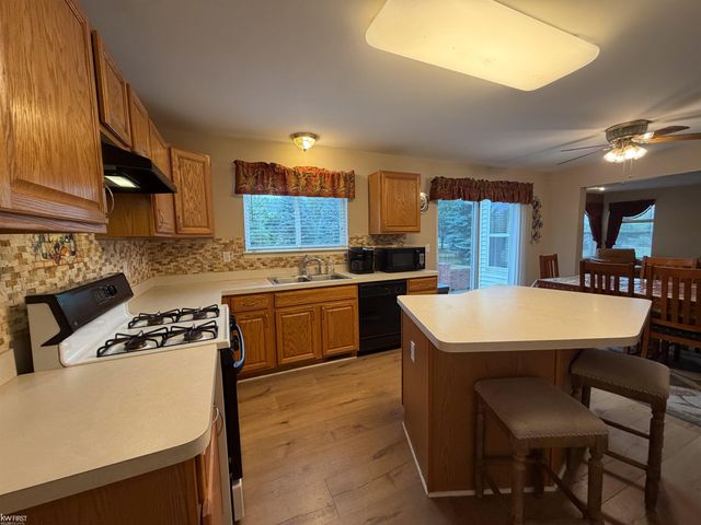 2295 Hidden Forest Drive, Grand Blanc Twp, MI 48439