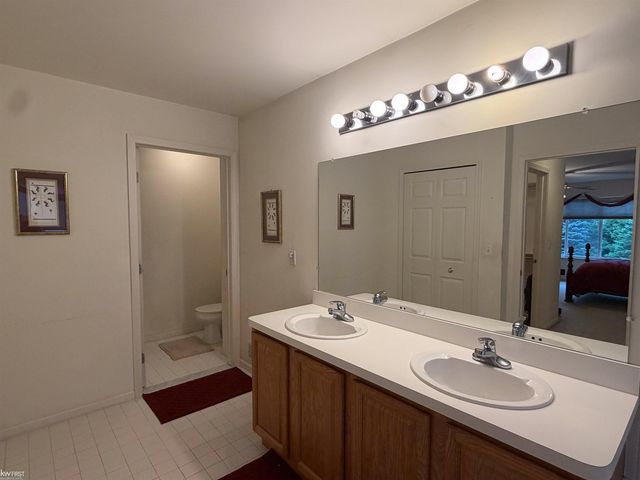 2295 Hidden Forest Drive, Grand Blanc Twp, MI 48439