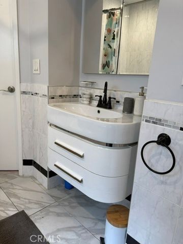 17614 Posetano Road, Los Angeles, CA 90272