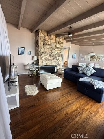17614 Posetano Road, Los Angeles, CA 90272