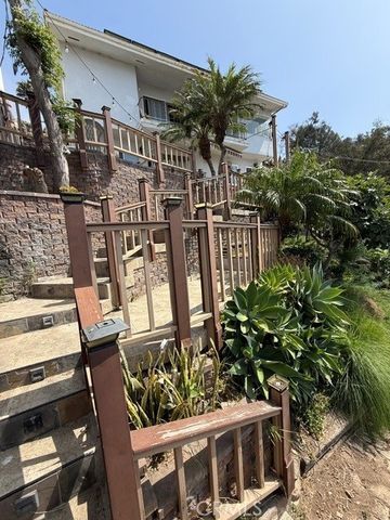 17614 Posetano Road, Los Angeles, CA 90272