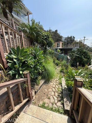 17614 Posetano Road, Los Angeles, CA 90272
